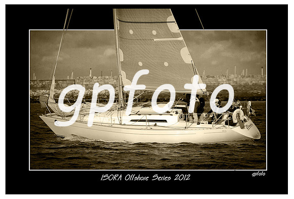 Elandra b&w 270x420