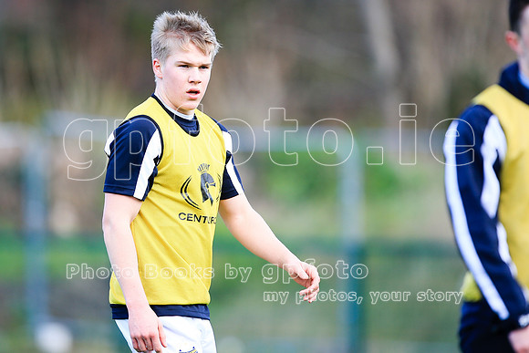 Join the "Target List" for more photos of your player next match.