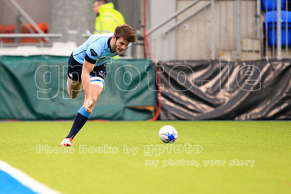 Join the "Target List" for more photos of your player next match.