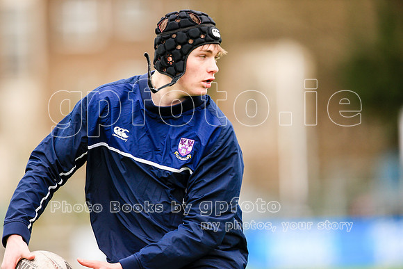 Join the "Target List" for more photos of your player next match.