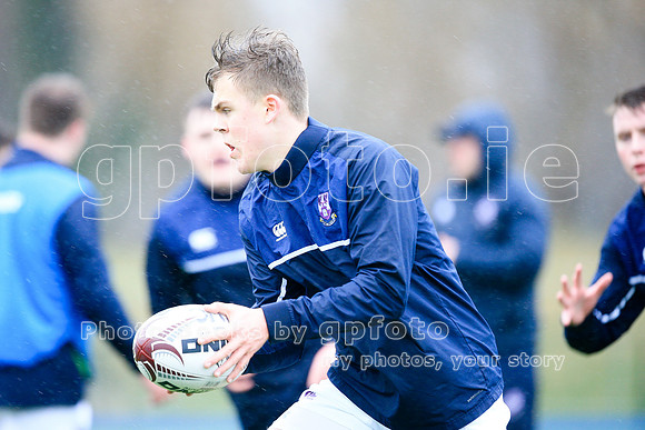 Join the "Target List" for more photos of your player next match.