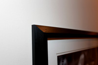 Bevelled wood grain black profile