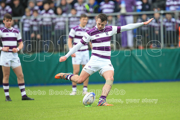 Join the "Target List" for more photos of your player next match.
