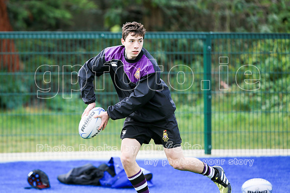 Join the "Target List" for more photos of your player next match.