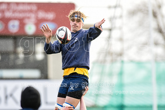 Join the "Target List" for more photos of your player next match.