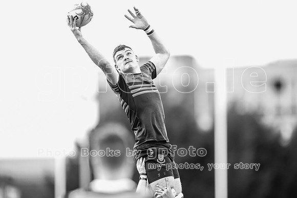 Join the "Target List" for more photos of your player next match.