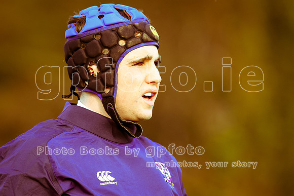 Join the "Target List" for more photos of your player next match.