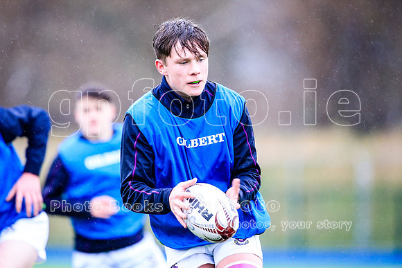 Join the "Target List" for more photos of your player next match.