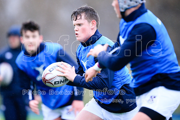 Join the "Target List" for more photos of your player next match.