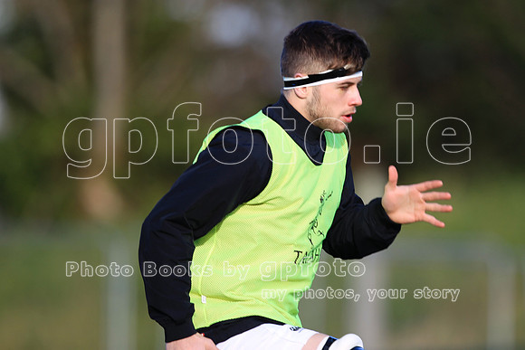 Join the "Target List" for more photos of your player next match.