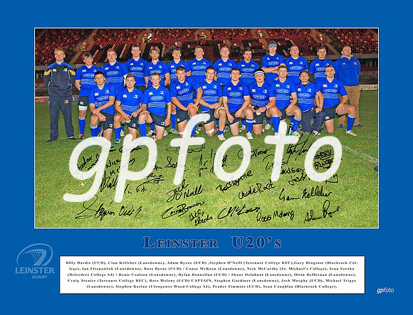 U20s signed Team1 shot 12x16 -2