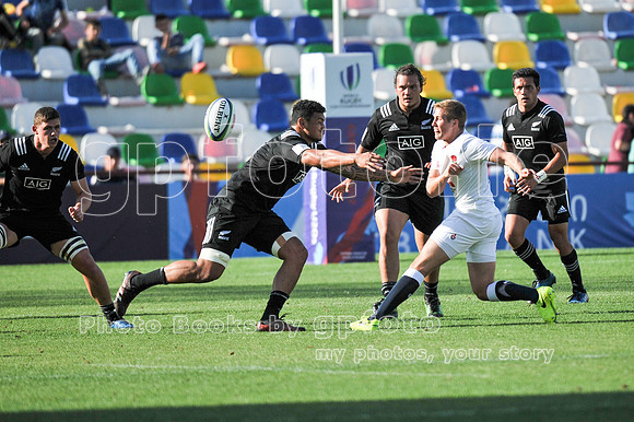U20_3920