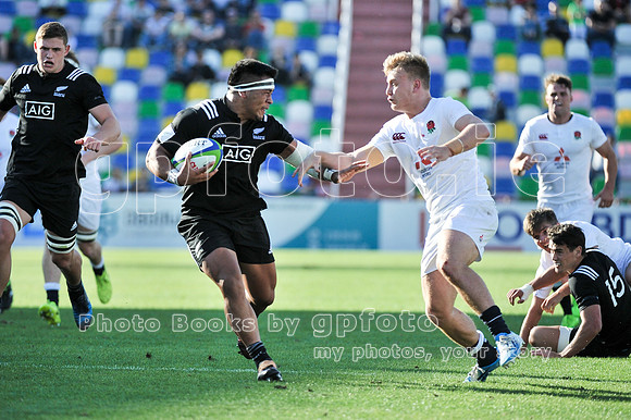 U20_4195
