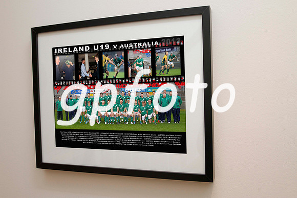 Framed Clissic Black €85 Good quality wood frame