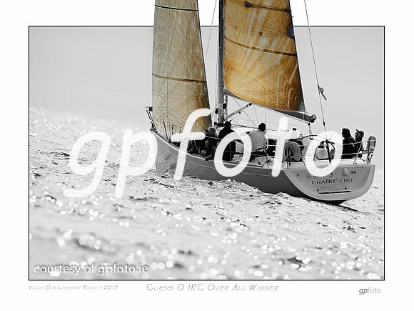 Grand Cru B&W- kevlar sails sailing out