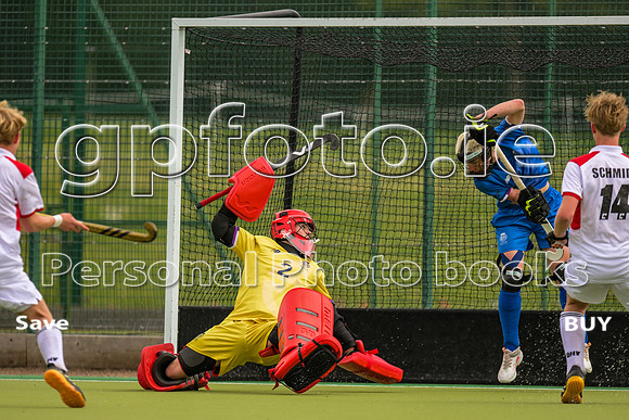 SCO v AUT 0413